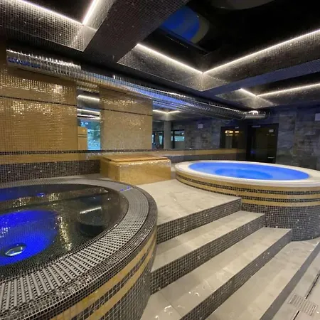 酒店 圣弗朗蒂舍克度假胜地 - 俄里拜科夫布达酒店